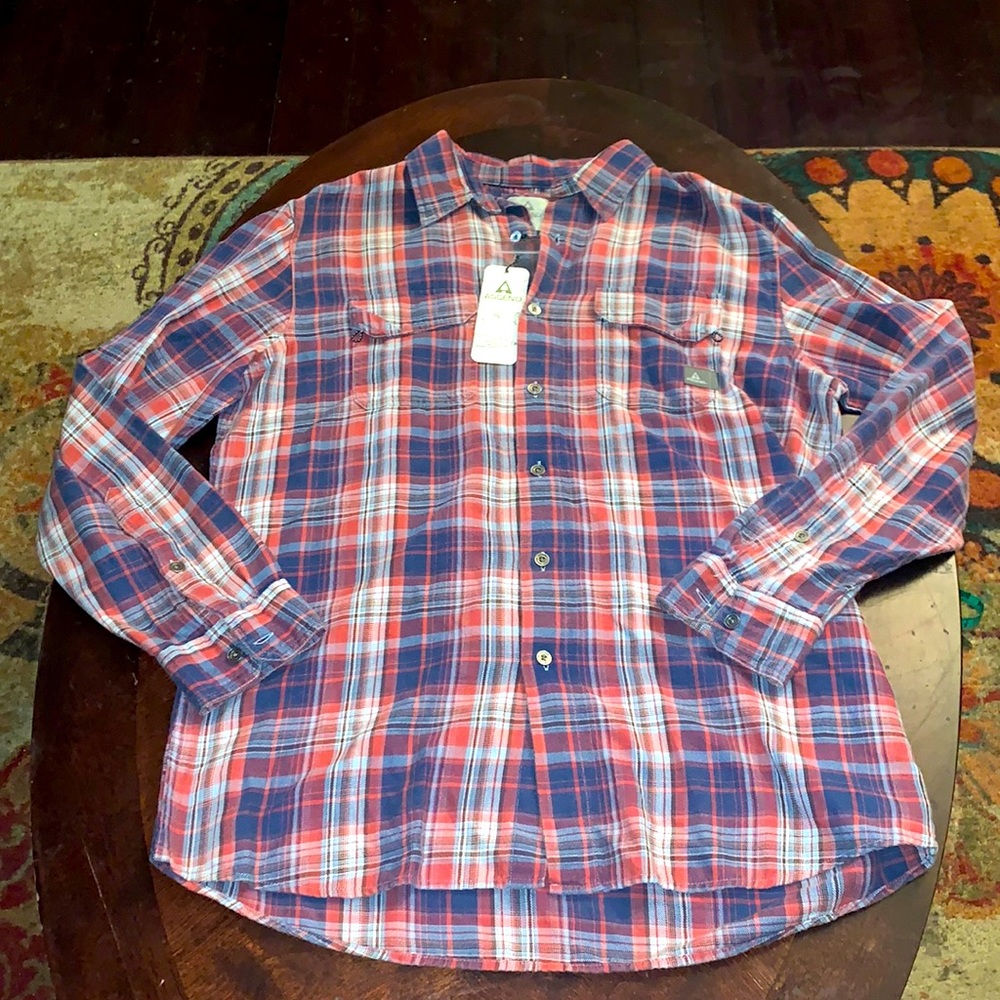 Ascend men’s large red & navy shirt
